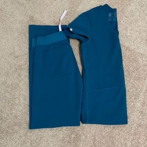 Caribbean color Figs scrub set